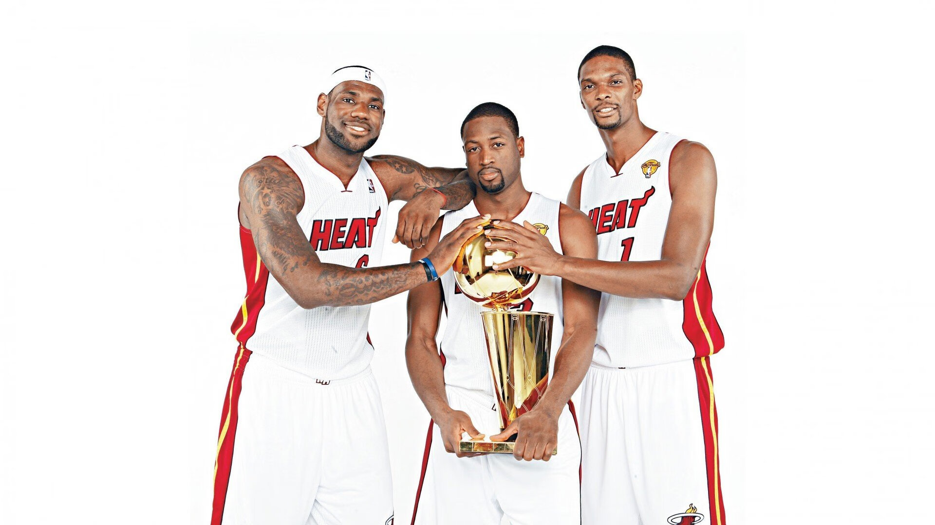 “室内高墙速攀追逐赛” 双人并道同时起攀